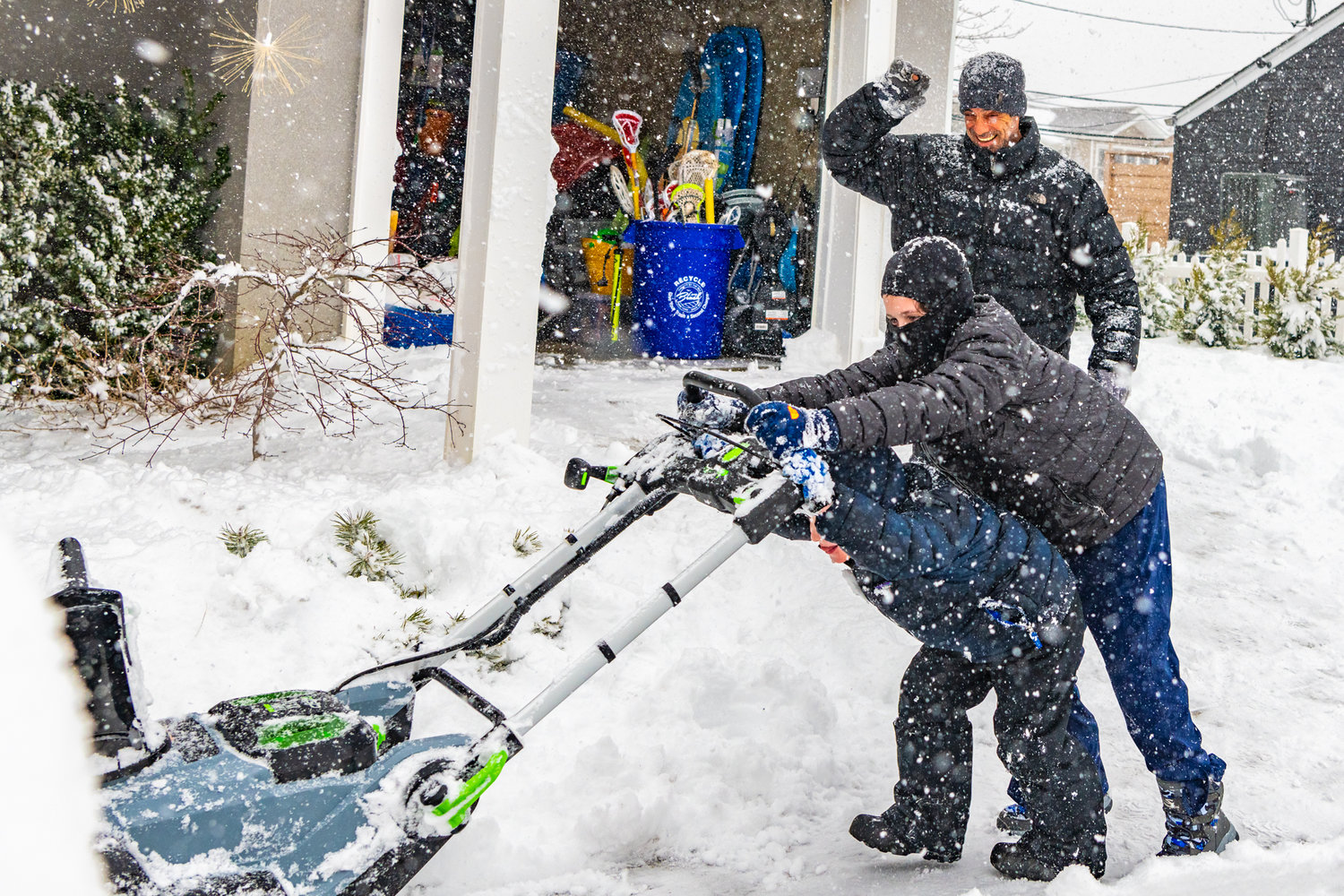 snow-emergency-declared-in-long-beach-schools-are-closed-herald